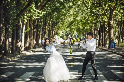 婚紗照價格指南 五六千貴嗎？正常價位與住宿服務(wù)解析