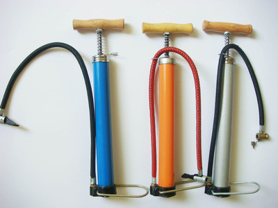 【供應(yīng)手打氣筒規(guī)格32*260MM】價格,廠家,圖片,打氣筒、手動氣泵,永康市氣筒廠-